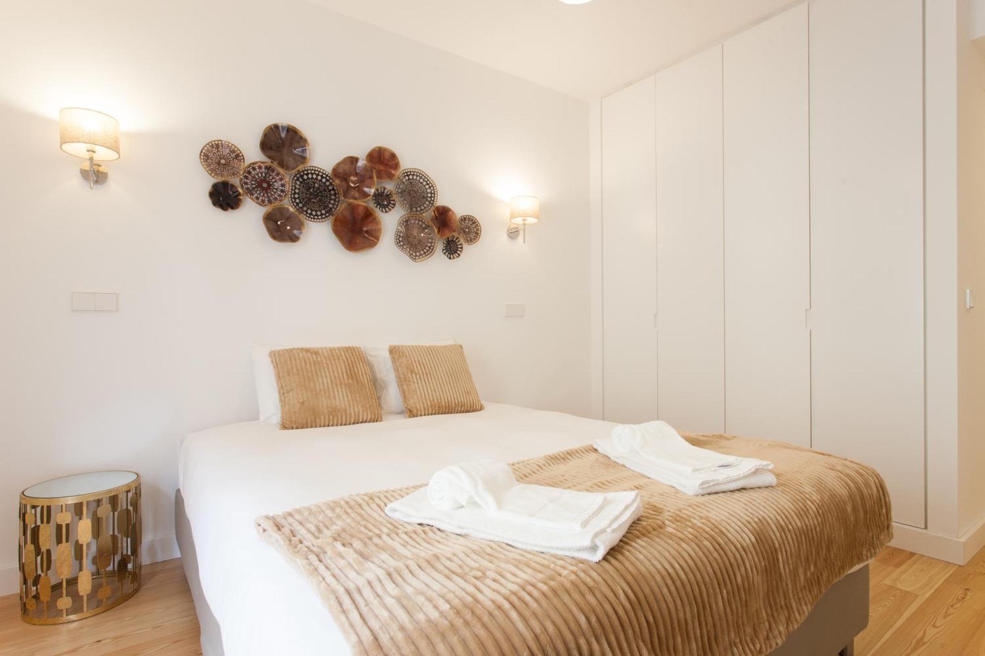 Mouraria Blue Three-Bedroom Apartment W/ Parking - By Lu Holidays Lisboa Екстериор снимка
